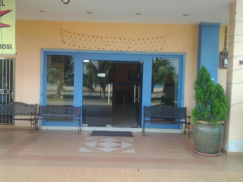 Sea Front Hotel Port Dickson Exterior photo