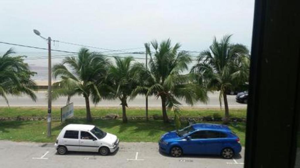 Sea Front Hotel Port Dickson Exterior photo
